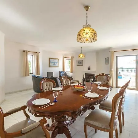 فيلة Casa Omar